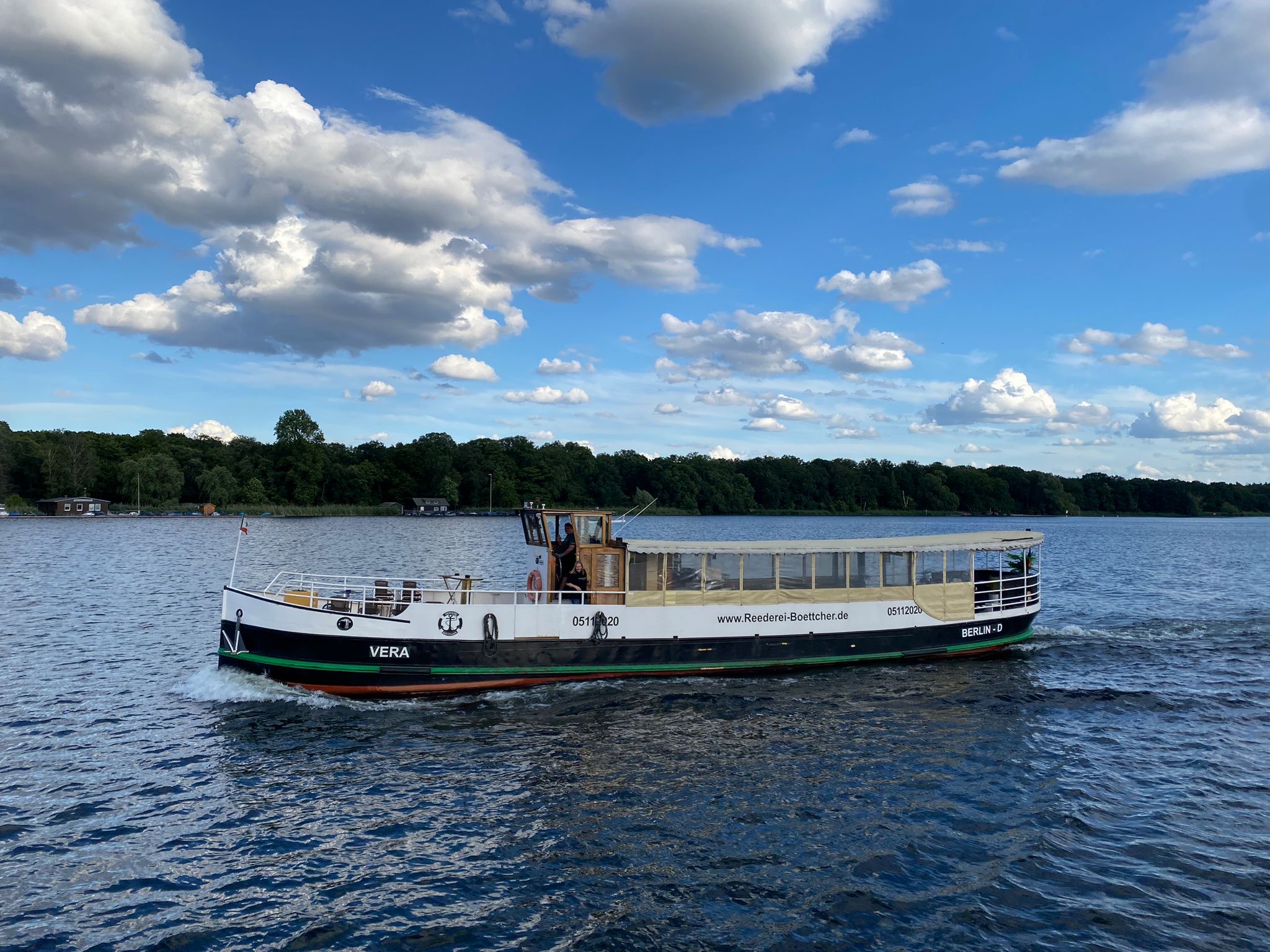 MS Vera auf dem Tegeler See